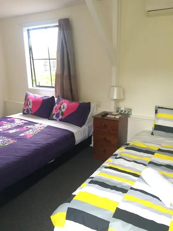 Water Lily Garden Bed & Breakfast Christchurch